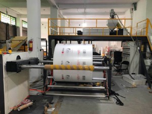 聚乙烯氣泡膜機(jī) 新型全自動(dòng)高速復(fù)合多層氣泡膜機(jī)組 緩沖PE氣泡膜01